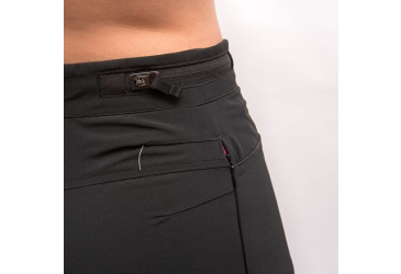FT WOMEN'S RIDER SHORTS TRUE BLACK Size: