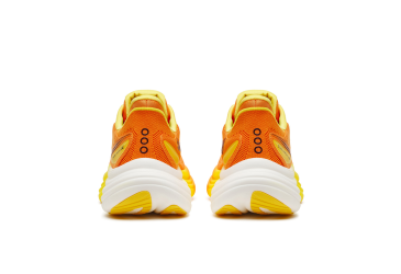 pánská obuv saucony S100997-1023 TRIUMPH 24 fuego
