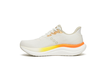 pánská obuv saucony S21023-138 TRIUMPH 23 ivory/fire